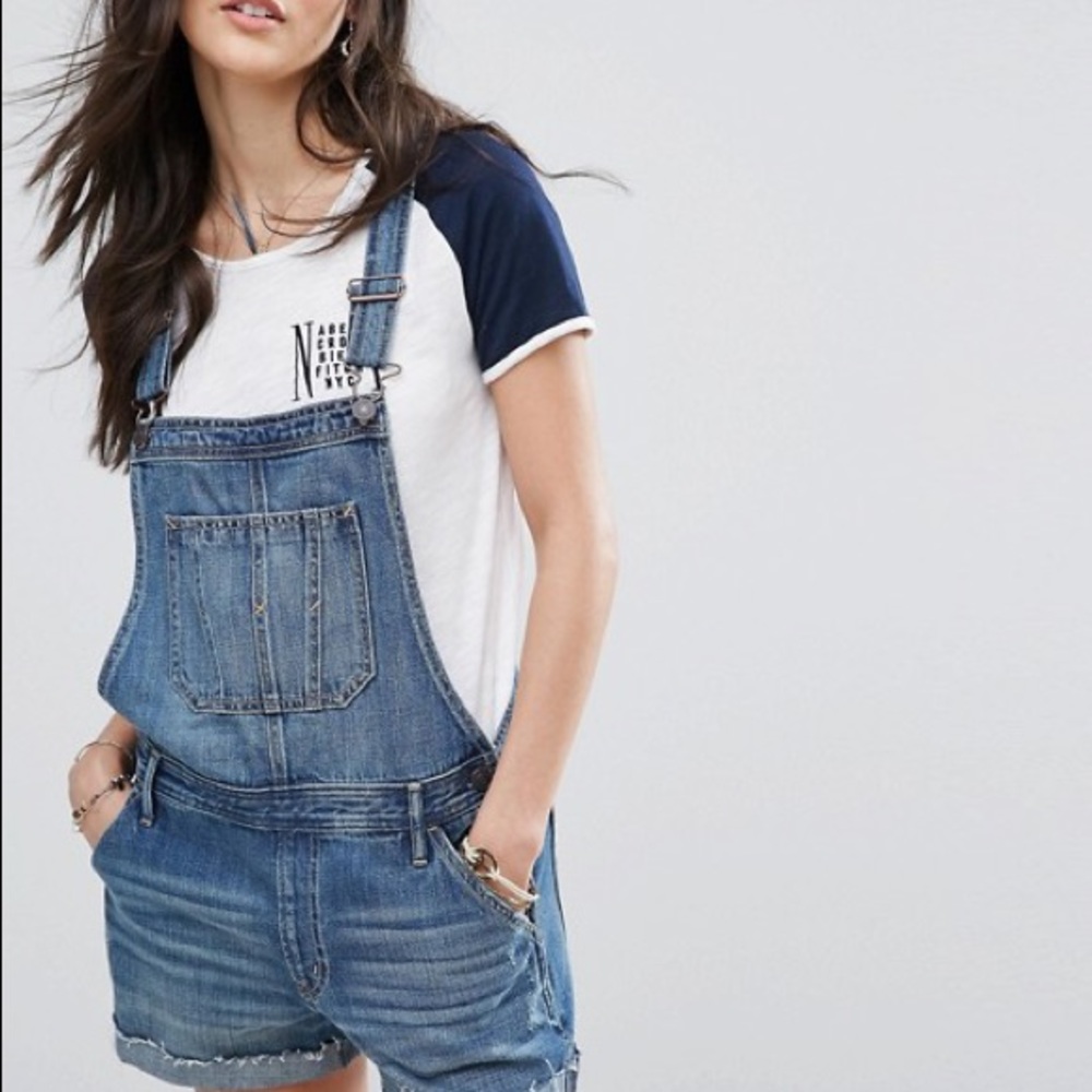 Abercrombie & Fitch overall shorts